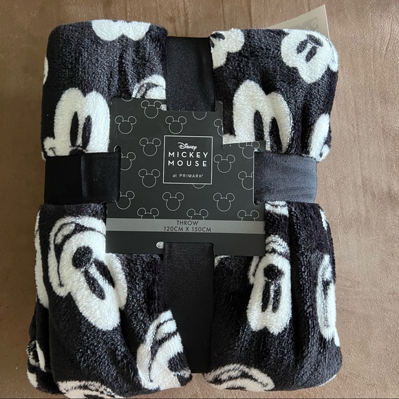 Disney Other - Mickey Mouse plush blanket